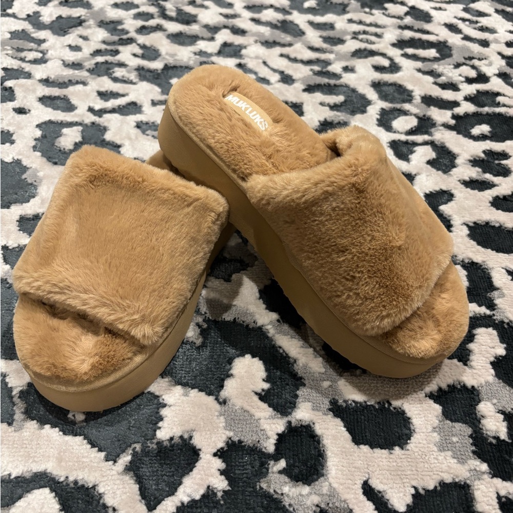 MukLuks Fuzzy Slippers